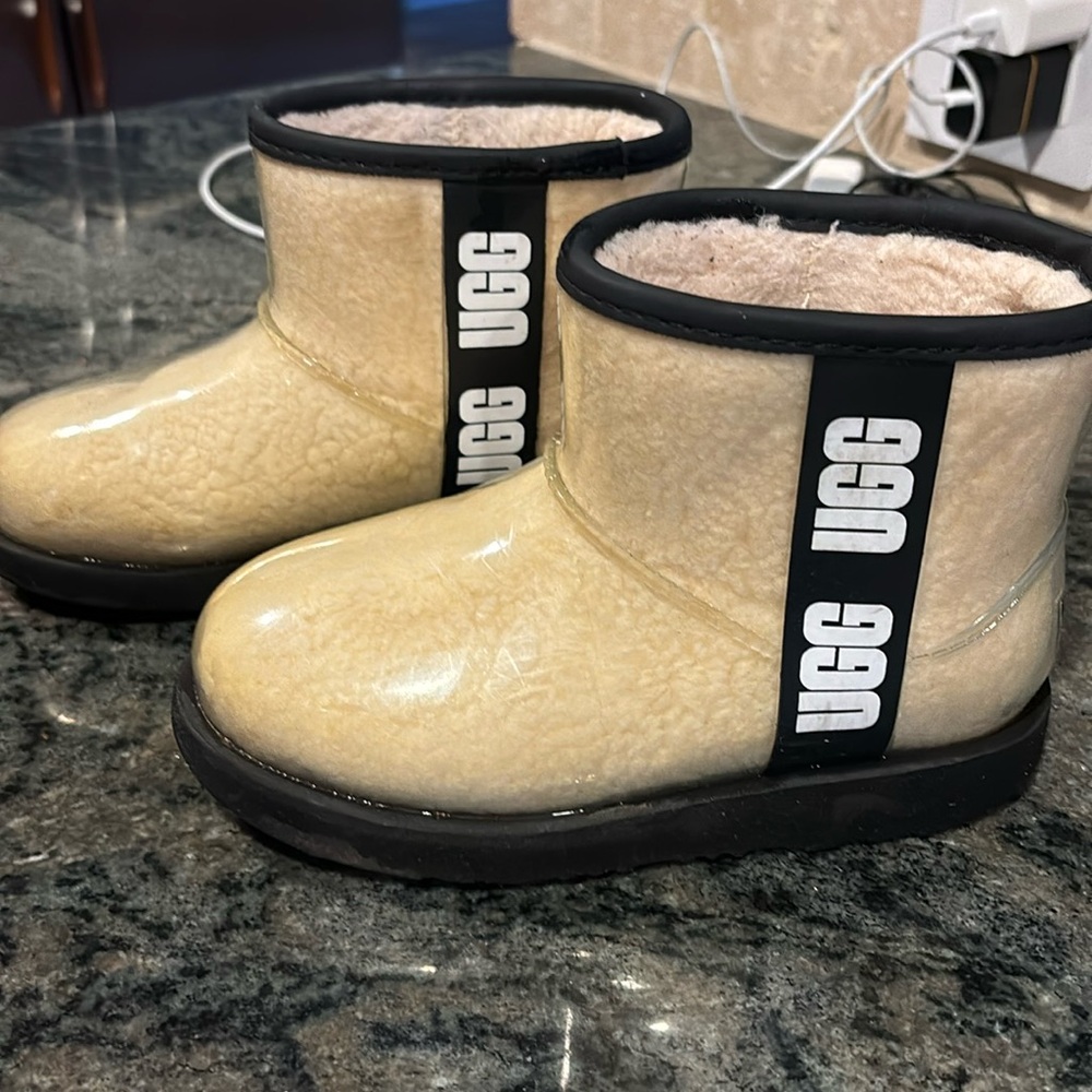 Girls Ugg cream boots size 13